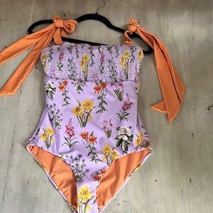 Dondolo women’s Flora one piece bathing suit